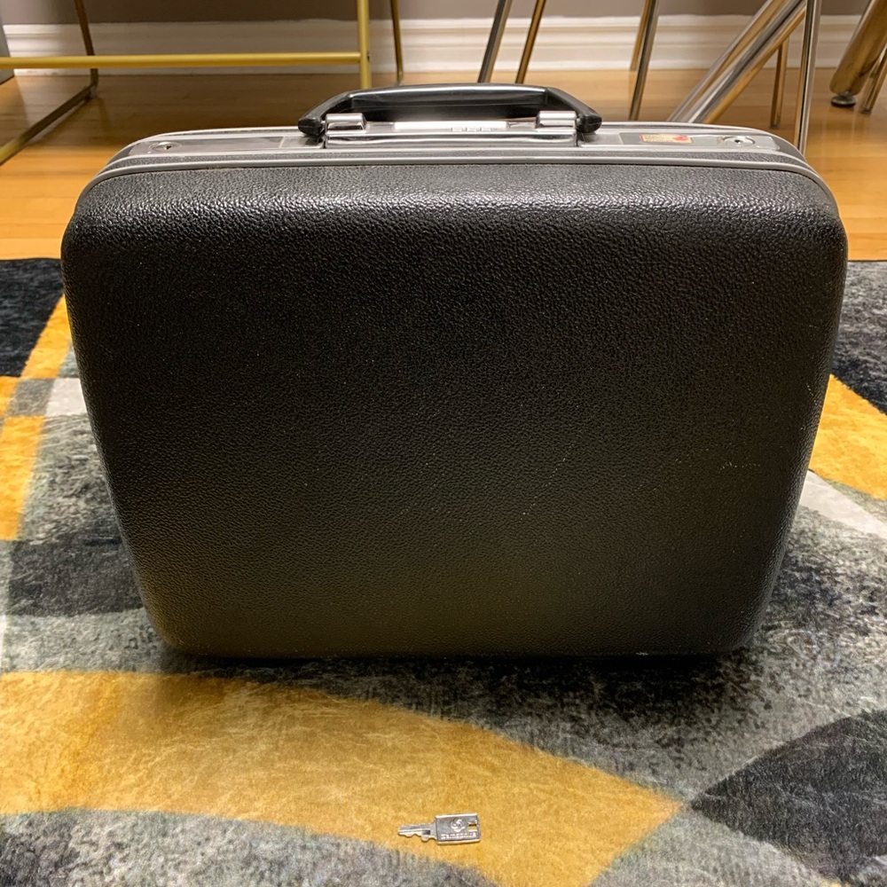 Samsonite Briefcase Hard Vintage 15” By 12”